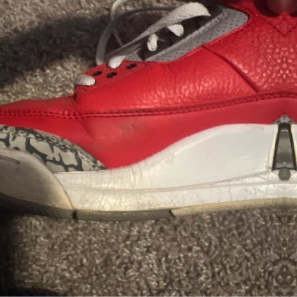 Jordan 3s - Picture 11 of 14